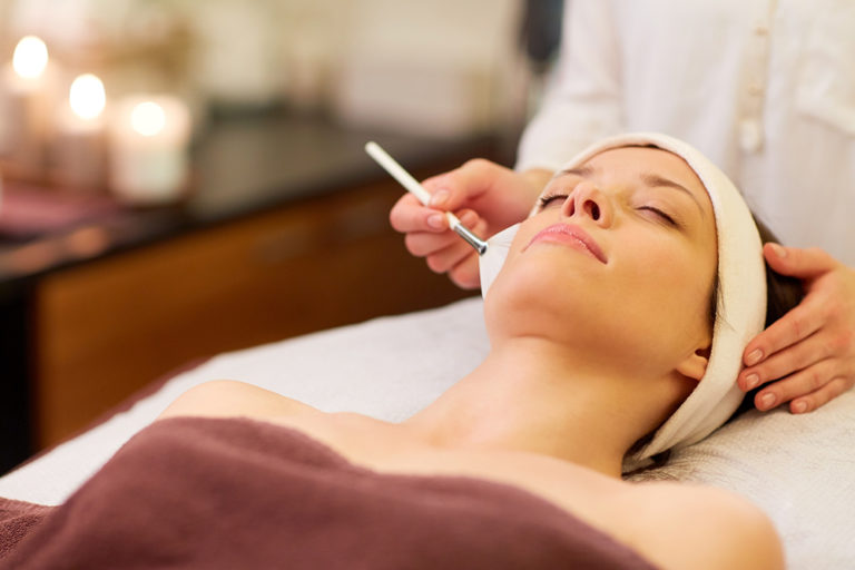 Soothing Facials Infused with Nourishing Ingredients for Deep Skin Renewal